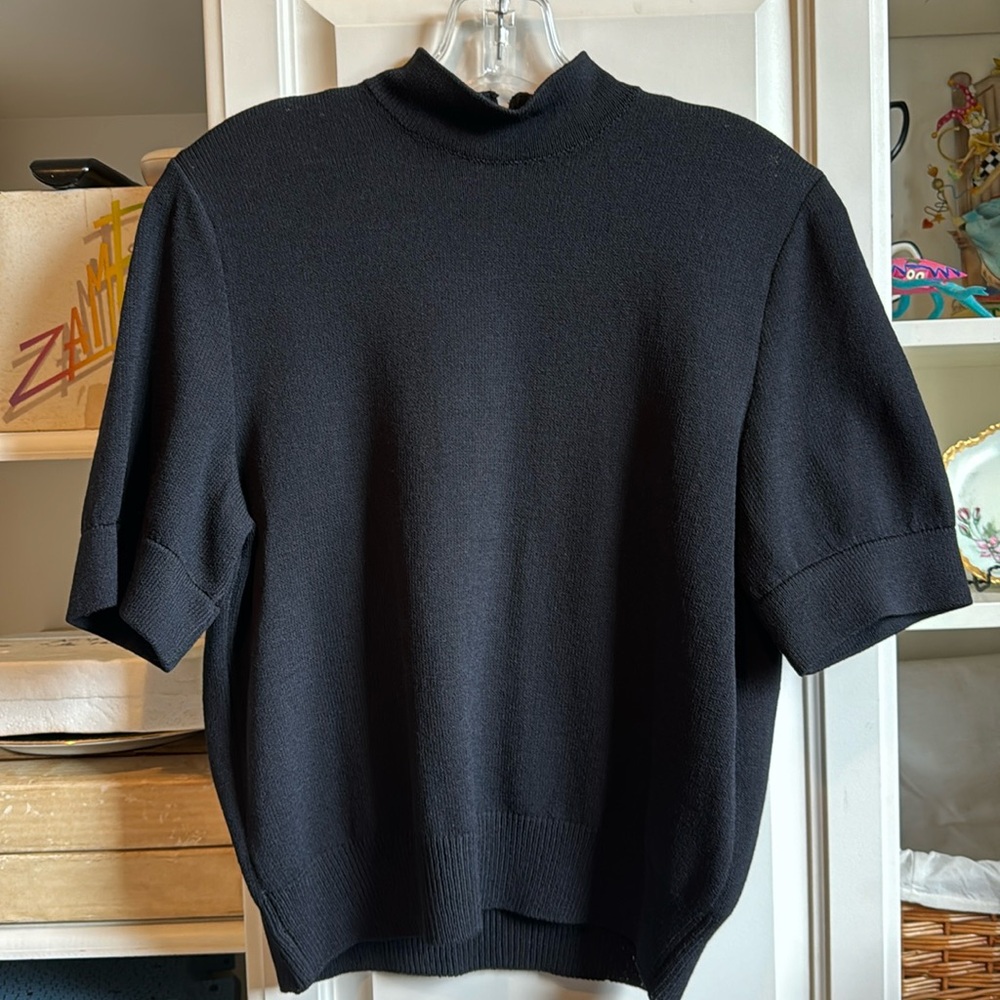 St. John Basics Knit Black Mock Neck  Short Sleeve Top with zipper in back